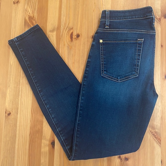 7 For All Mankind The Mid Rise Skinny - Picture 2 of 8